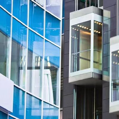 カスタマイズ可能なスクリュー駆動エレベーター – 静音、安全、最大15mの移動