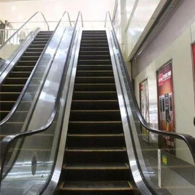 低騒音エスカレーター歩道 リモートモニタリング付き移動歩道